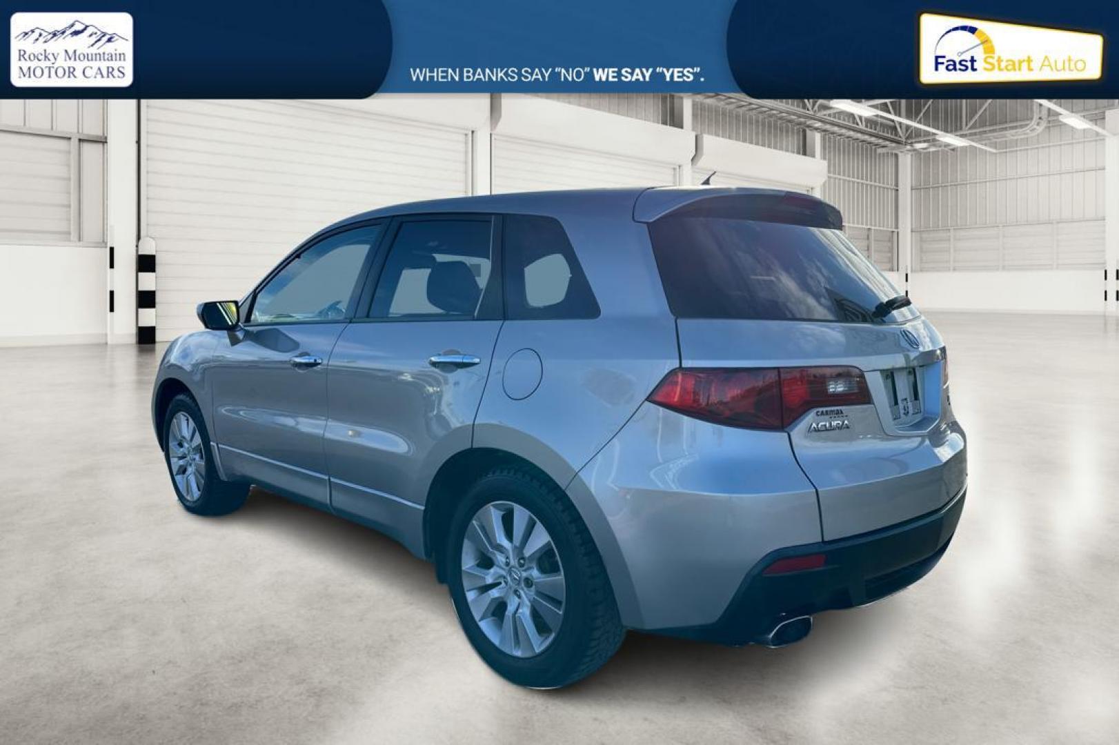 2011 Silver Acura RDX 5-Spd AT with Technology Package (5J8TB2H55BA) with an 2.3L L4 DOHC 16V engine, 5-Speed Automatic transmission, located at 7755 State Street, Midvale, UT, 84047, (801) 753-9063, 40.610329, -111.892159 - Photo#5