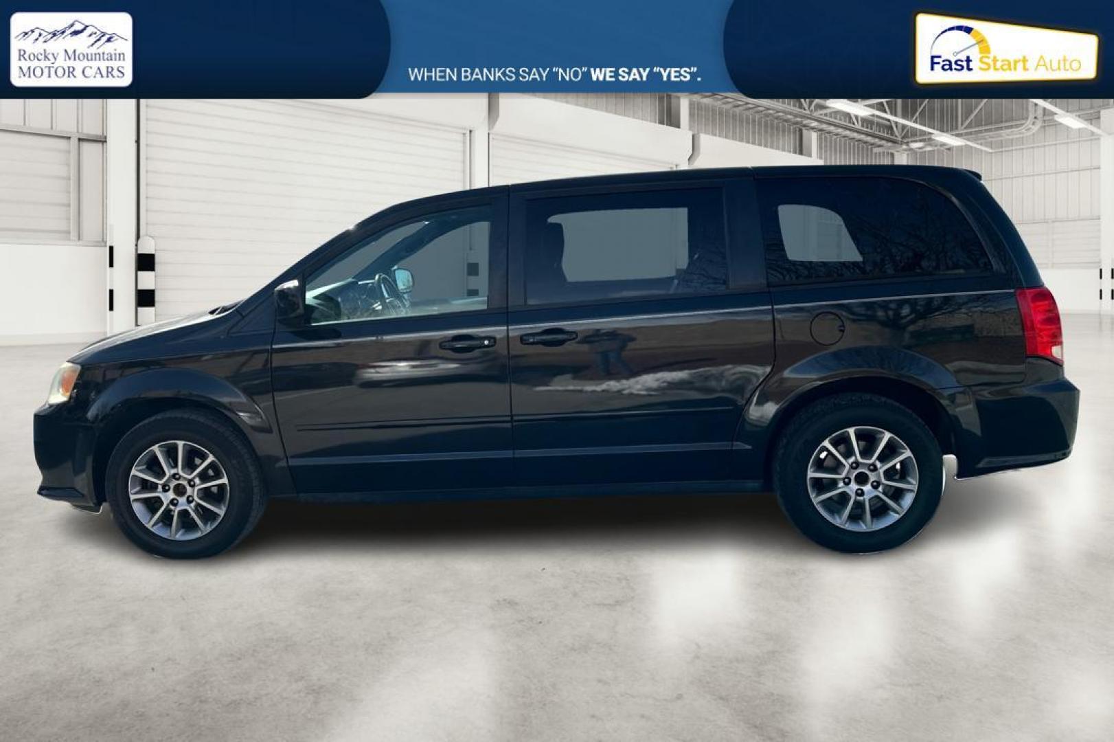 2011 Black Dodge Grand Caravan R/T (2D4RN7DG4BR) with an V6 Flex Fuel 3.6 Liter engine, 6-Speed Automatic transmission, located at 344 S Washington Blvd, Ogden, UT, 84404, (801) 399-1799, 41.255482, -111.970848 - Photo#6