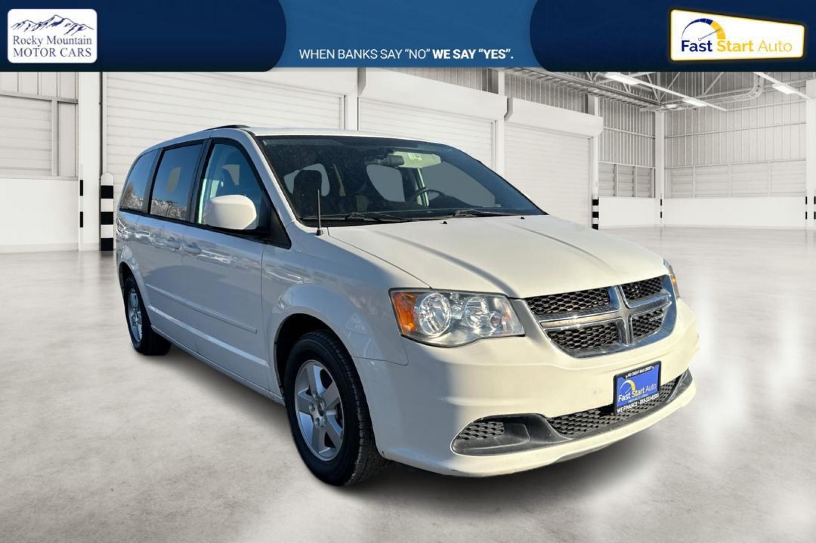 2012 White Dodge Grand Caravan SXT (2C4RDGCG9CR) with an 3.6L V6 DOHC 24V engine, 6-Speed Automatic transmission, located at 767 S State Road, Pleasant Grove, UT, 84062, (801) 785-1058, 40.354839, -111.736687 - Photo#0