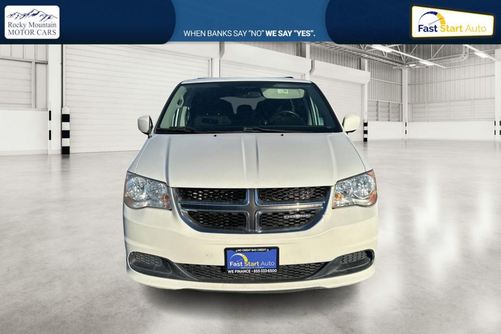 2012 White Dodge Grand Caravan SXT (2C4RDGCG9CR) with an 3.6L V6 DOHC 24V engine, 6-Speed Automatic transmission, located at 767 S State Road, Pleasant Grove, UT, 84062, (801) 785-1058, 40.354839, -111.736687 - Photo#9