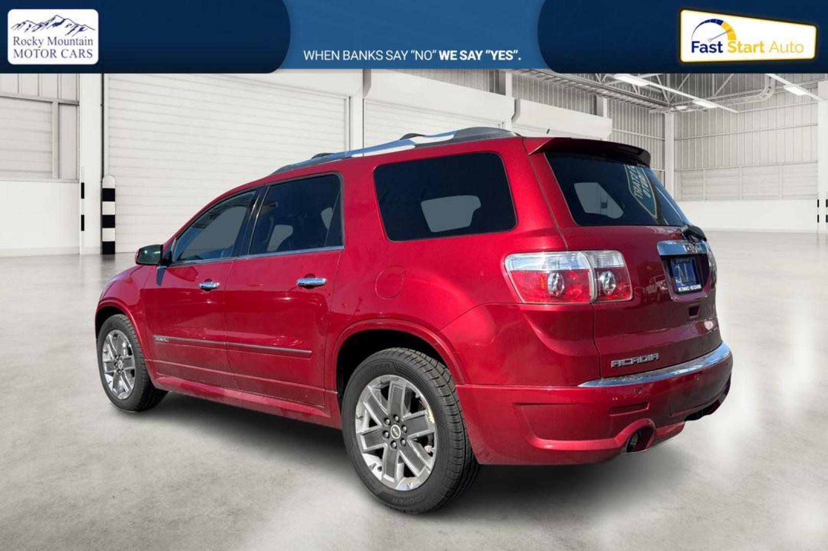 2012 Red GMC Acadia Denali FWD (1GKKRTEDXCJ) with an 3.6L V6 DOHC 24V engine, 6-Speed Automatic transmission, located at 7755 State Street, Midvale, UT, 84047, (801) 753-9063, 40.610329, -111.892159 - Photo#5