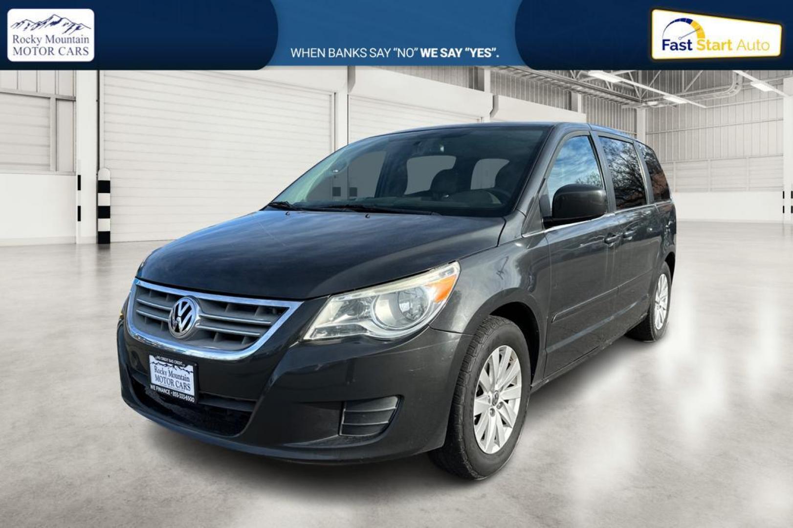 2012 Gray Volkswagen Routan SEL (2C4RVACG7CR) with an 3.6L V6 DOHC 24V engine, 6-Speed Automatic transmission, located at 344 S Washington Blvd, Ogden, UT, 84404, (801) 399-1799, 41.255482, -111.970848 - Photo#8