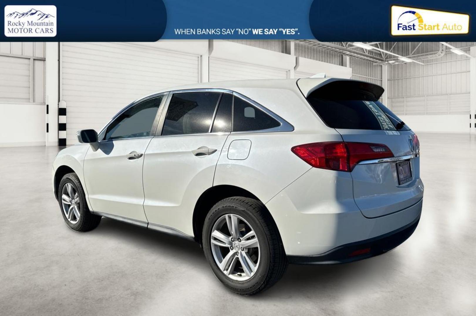 2013 White Acura RDX 6-Spd AT w/ Technology Package (5J8TB3H5XDL) with an 2.3L L4 DOHC 16V engine, 6-Speed Automatic transmission, located at 7755 State Street, Midvale, UT, 84047, (801) 753-9063, 40.610329, -111.892159 - Photo#5