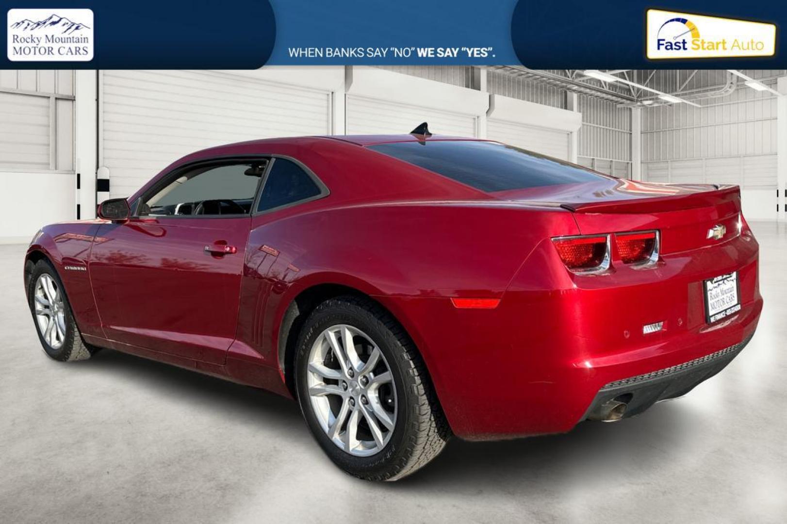 2013 Red Chevrolet Camaro Coupe 1LT (2G1FB1E38D9) with an 3.6L V6 DOHC 24V FFV engine, 6-Speed Automatic transmission, located at 344 S Washington Blvd, Ogden, UT, 84404, (801) 399-1799, 41.255482, -111.970848 - Photo#5