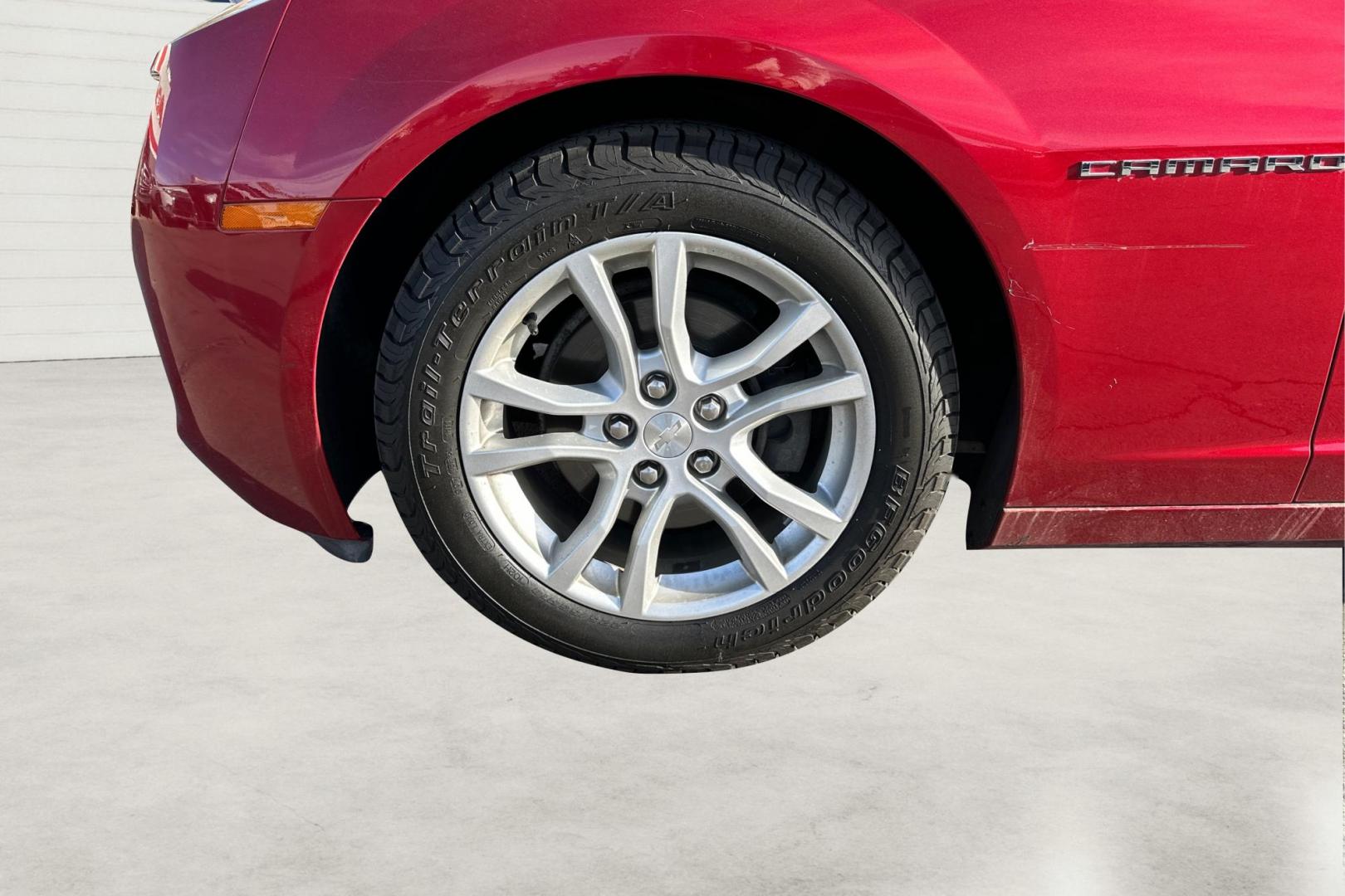 2013 Red Chevrolet Camaro Coupe 1LT (2G1FB1E38D9) with an 3.6L V6 DOHC 24V FFV engine, 6-Speed Automatic transmission, located at 344 S Washington Blvd, Ogden, UT, 84404, (801) 399-1799, 41.255482, -111.970848 - Photo#12