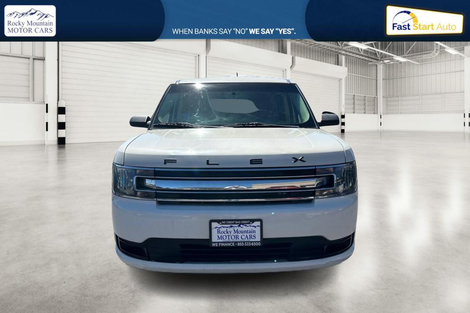 2013 White Ford Flex SE FWD (2FMGK5B85DB) with an 3.5L V6 DOHC 24V engine, 6-Speed Automatic Overdrive transmission, located at 767 S State Road, Pleasant Grove, UT, 84062, (801) 785-1058, 40.354839, -111.736687 - Photo#7