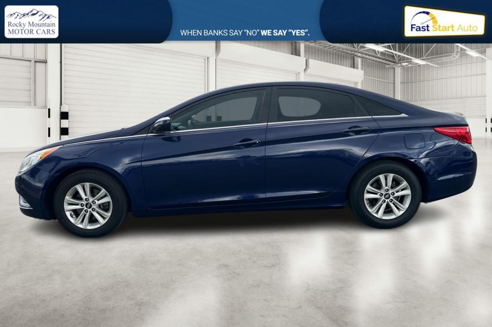 2013 Blue Hyundai Sonata GLS (5NPEB4AC6DH) with an 2.4L L4 DOHC 16V engine, 6-Speed Automatic transmission, located at 7755 State Street, Midvale, UT, 84047, (801) 753-9063, 40.610329, -111.892159 - Photo#5