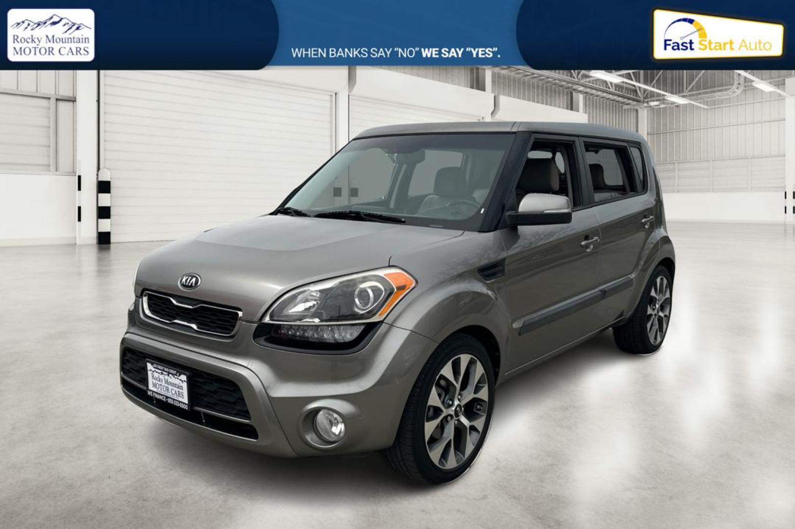 2013 Silver Kia Soul ! (KNDJT2A61D7) with an 2.0L L4 DOHC 16V engine, Automatic, 6-Spd transmission, located at 767 S State Road, Pleasant Grove, UT, 84062, (801) 785-1058, 40.354839, -111.736687 - Photo#8
