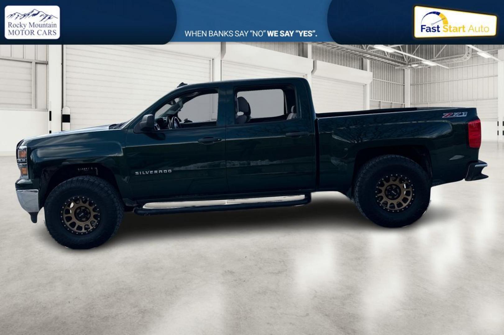 2014 Green Chevrolet Silverado 1500 1LT Crew Cab 4WD (3GCUKREC0EG) with an 5.3L V8 OHV 16V engine, 6-Speed Automatic transmission, located at 767 S State Road, Pleasant Grove, UT, 84062, (801) 785-1058, 40.354839, -111.736687 - Photo#6