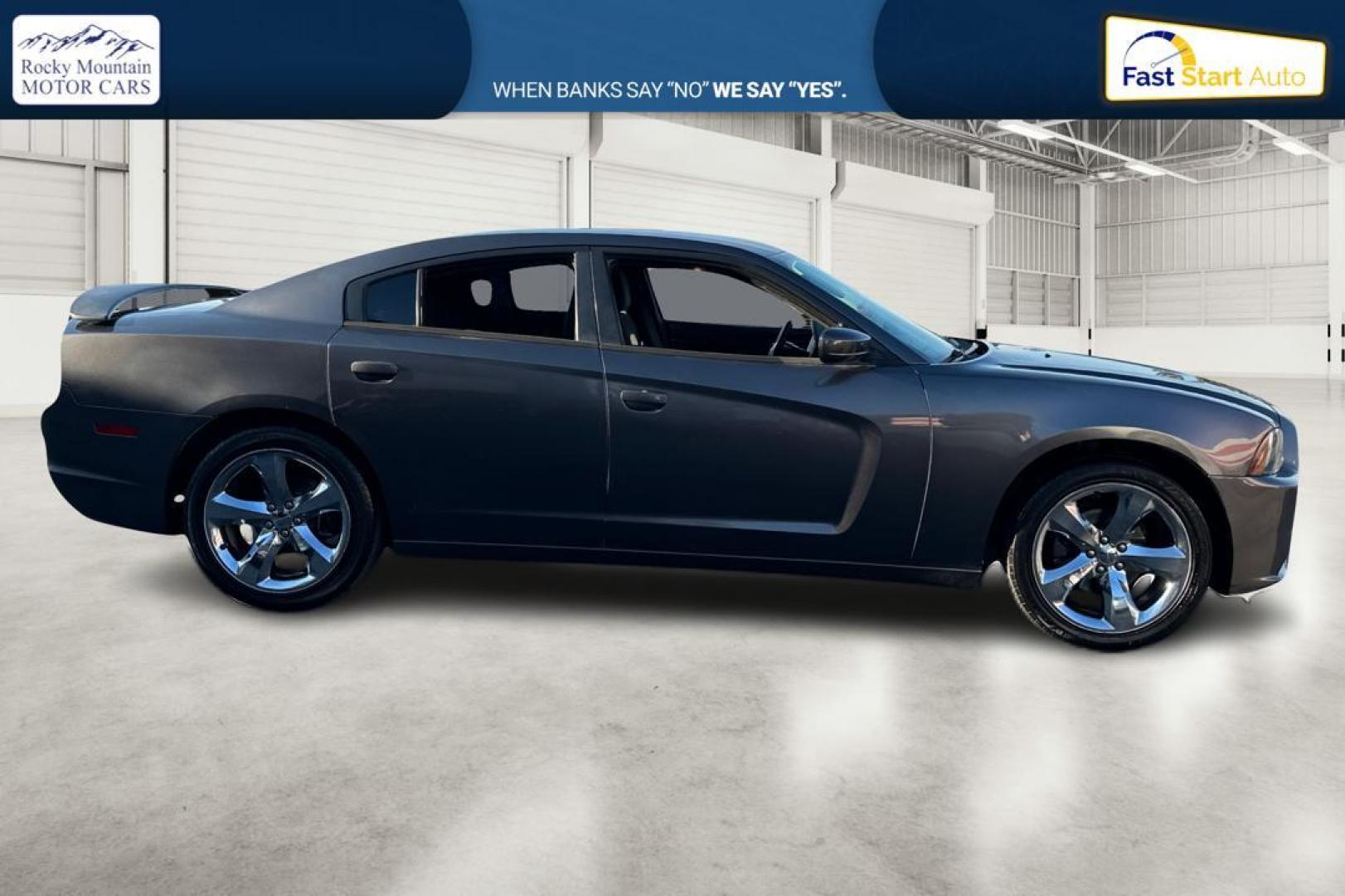 2014 Gray Dodge Charger SE (2C3CDXBG4EH) with an 3.6L V6 DOHC 24V engine, 5-Speed Automatic transmission, located at 767 S State Road, Pleasant Grove, UT, 84062, (801) 785-1058, 40.354839, -111.736687 - Photo#1