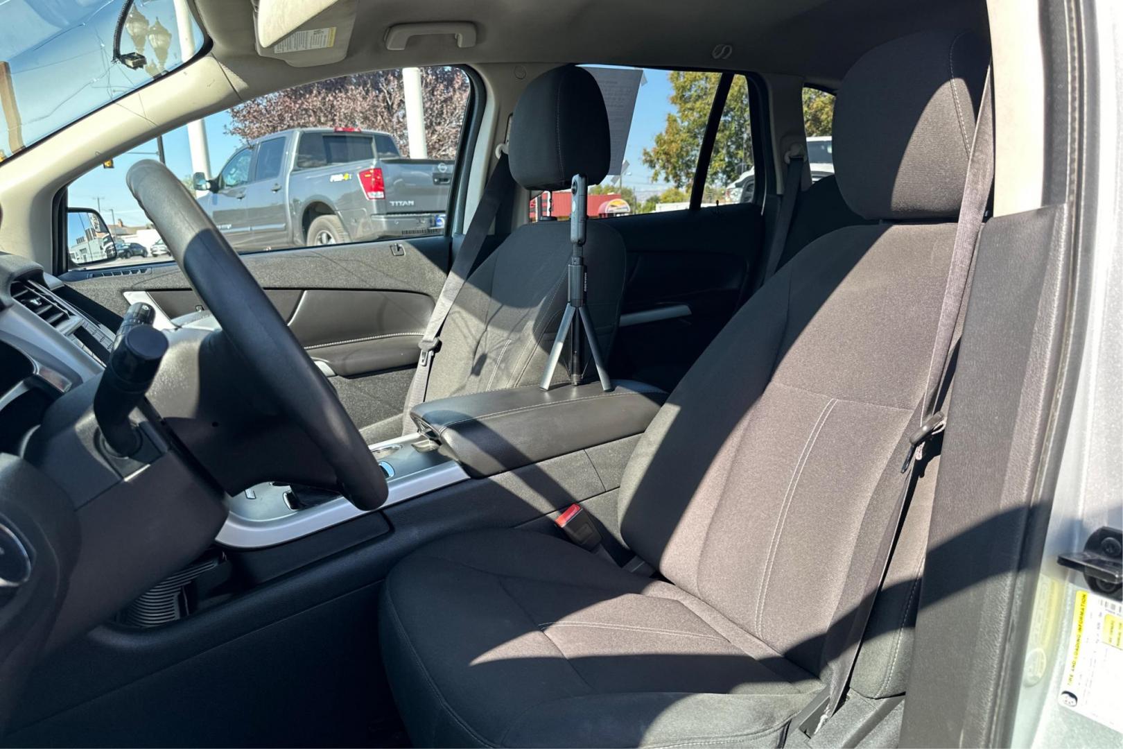 2014 Silver Ford Edge SE FWD (2FMDK3GC5EB) with an 3.5L V6 DOHC 24V engine, 6-Speed Automatic transmission, located at 767 S State Road, Pleasant Grove, UT, 84062, (801) 785-1058, 40.354839, -111.736687 - Photo#14