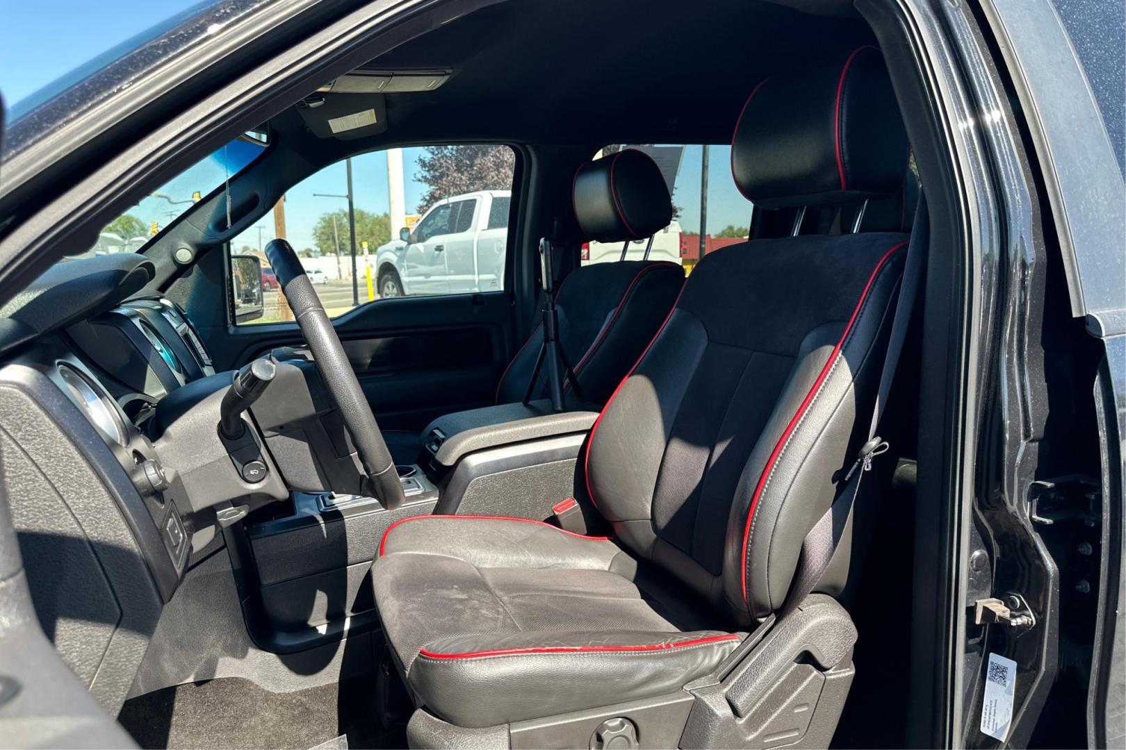 2014 Black Ford F-150 XL SuperCrew 5.5-ft. Bed 4WD (1FTFW1EF9EF) with an 5.0L V8 engine, 6-Speed Automatic transmission, located at 7755 State Street, Midvale, UT, 84047, (801) 753-9063, 40.610329, -111.892159 - Photo#14