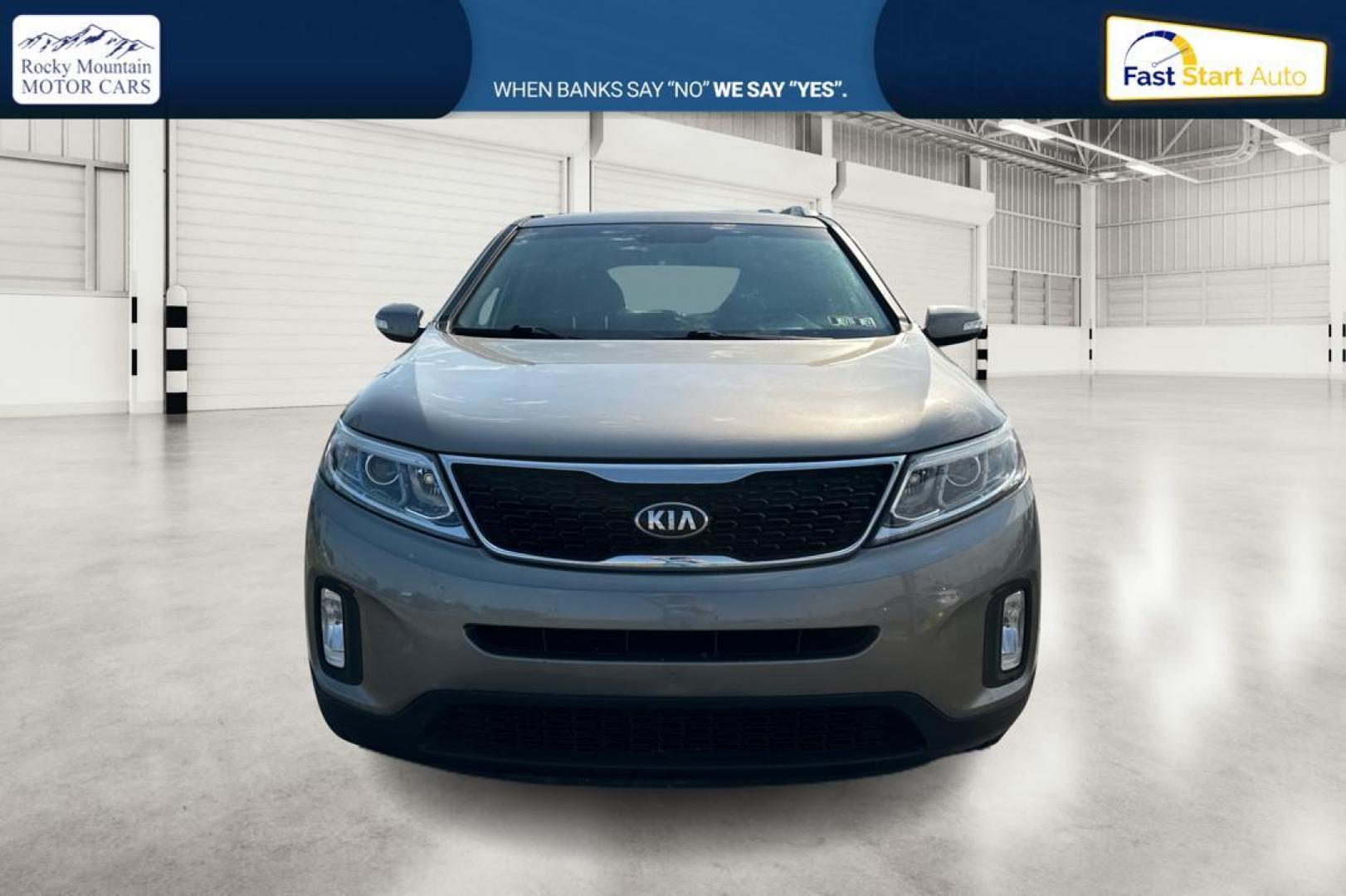 2014 Gray Kia Sorento LX AWD (5XYKTCA67EG) with an 2.4L L4 DOHC 16V engine, 6-Speed Automatic transmission, located at 7755 State Street, Midvale, UT, 84047, (801) 753-9063, 40.610329, -111.892159 - Photo#7