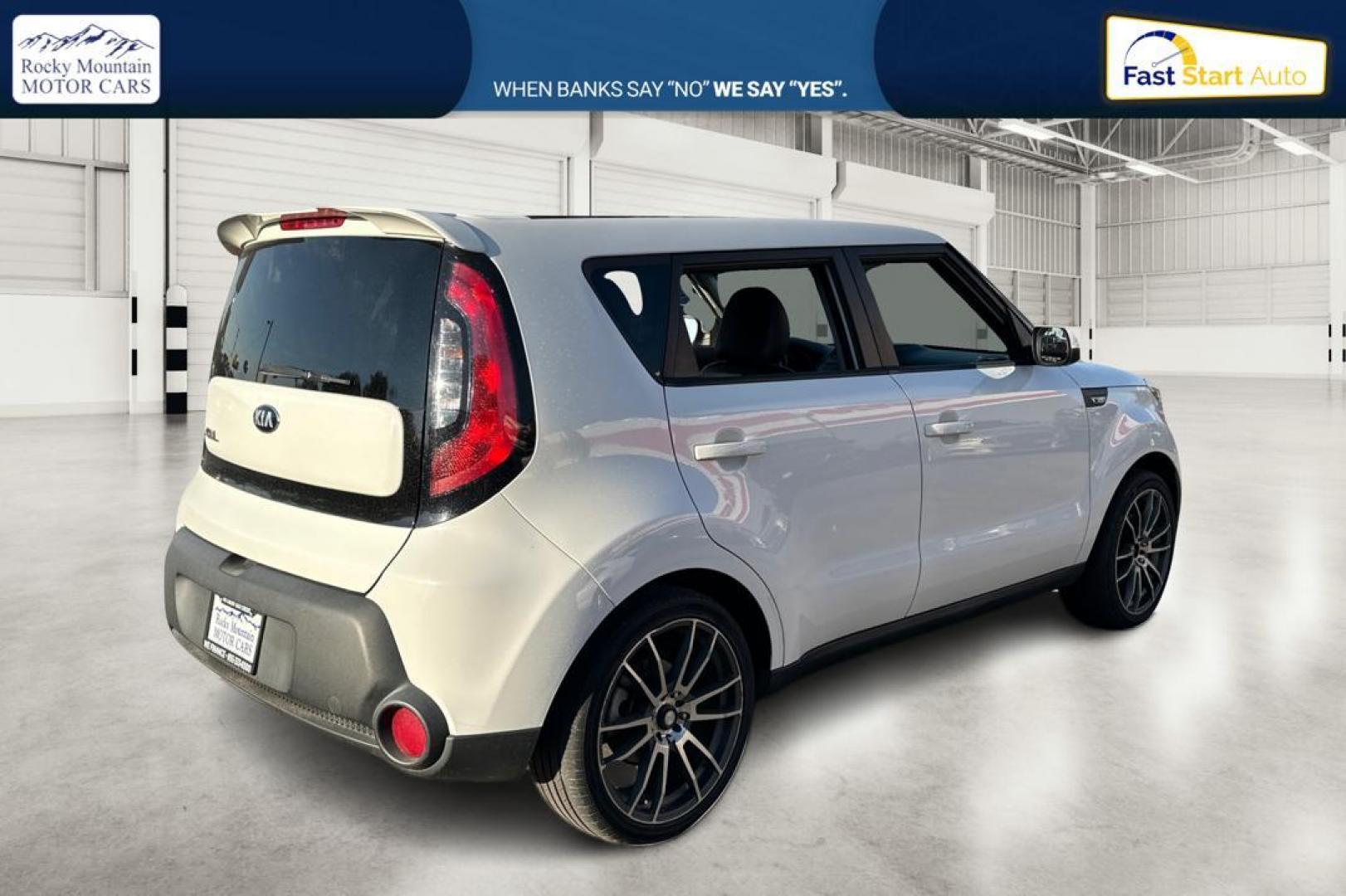 2014 White Kia Soul Base (KNDJN2A29E7) with an 1.6L L4 DOHC 16V engine, Automatic, 6-Spd transmission, located at 344 S Washington Blvd, Ogden, UT, 84404, (801) 399-1799, 41.255482, -111.970848 - Photo#2