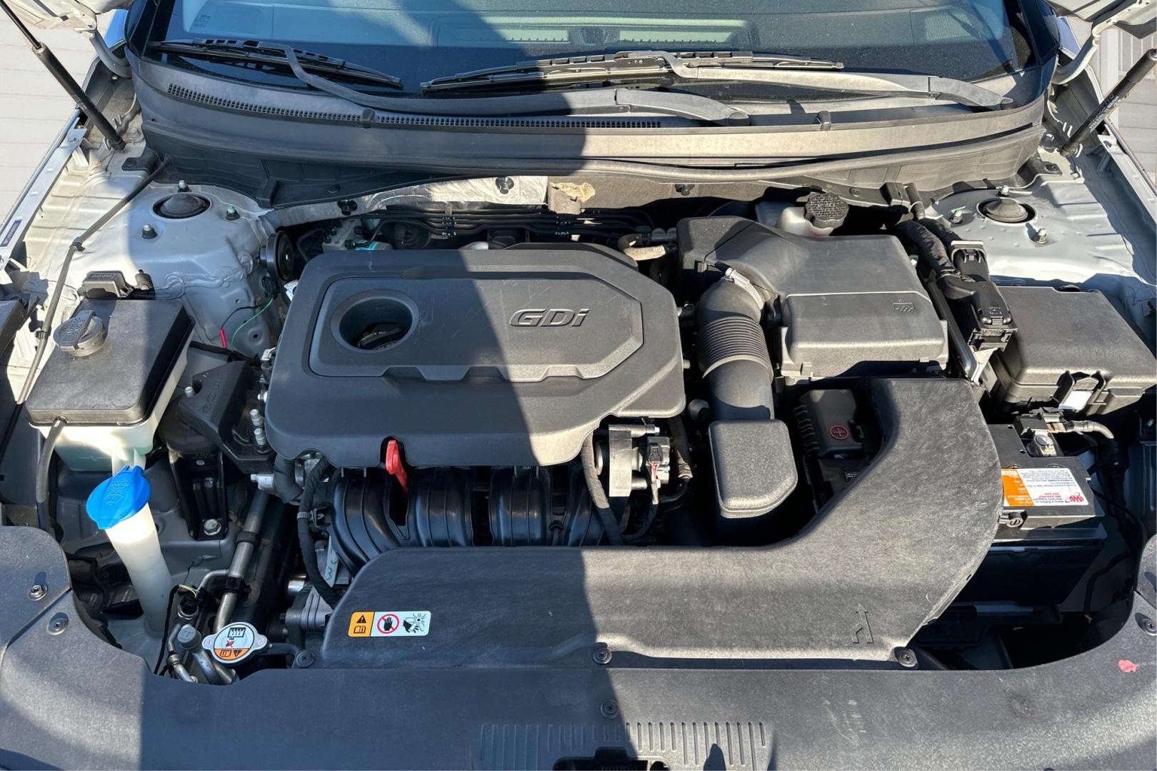 2015 Gray Hyundai Sonata ECO (5NPE24AF6FH) with an 1.6L L4 DOHC 16V engine, 7-Speed Automatic transmission, located at 767 S State Road, Pleasant Grove, UT, 84062, (801) 785-1058, 40.354839, -111.736687 - Photo#10