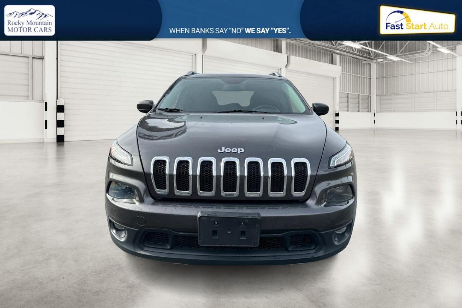 2015 Gray Jeep Cherokee Latitude FWD (1C4PJLCS0FW) with an 3.2L V6 DOHC 24V engine, 9-Speed Automatic transmission, located at 7755 State Street, Midvale, UT, 84047, (801) 753-9063, 40.610329, -111.892159 - Photo#9