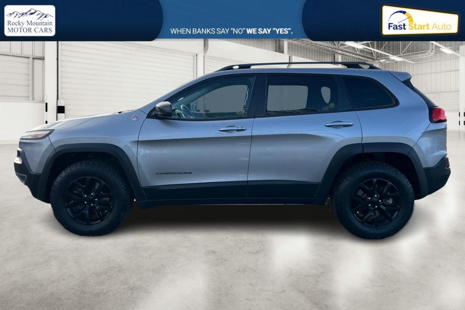 2015 Silver Jeep Cherokee Trailhawk 4WD (1C4PJMBS9FW) with an 3.2L V6 DOHC 24V engine, 9-Speed Automatic transmission, located at 7755 State Street, Midvale, UT, 84047, (801) 753-9063, 40.610329, -111.892159 - Photo#6