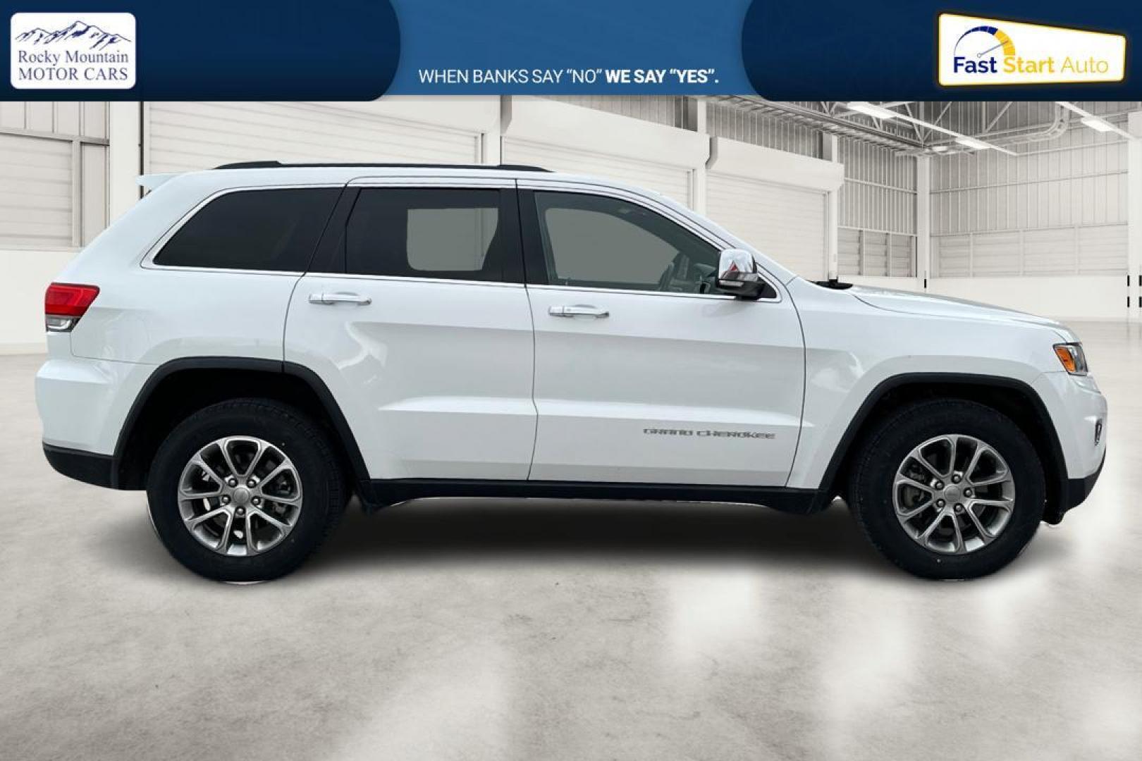 2015 White Jeep Grand Cherokee Limited 2WD (1C4RJEBG2FC) with an 3.6L V6 DOHC 24V engine, 8-Speed Automatic transmission, located at 767 S State Road, Pleasant Grove, UT, 84062, (801) 785-1058, 40.354839, -111.736687 - Photo#1