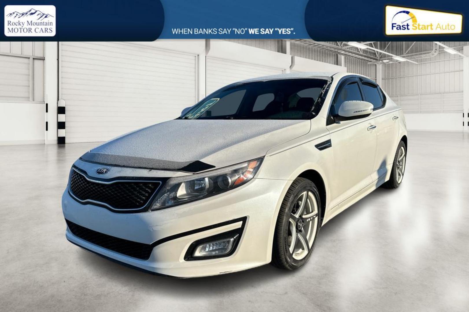 2015 White Kia Optima LX (KNAGM4A74F5) with an 2.4L L4 DOHC 16V engine, 6-Speed Automatic transmission, located at 7755 State Street, Midvale, UT, 84047, (801) 753-9063, 40.610329, -111.892159 - Photo#8