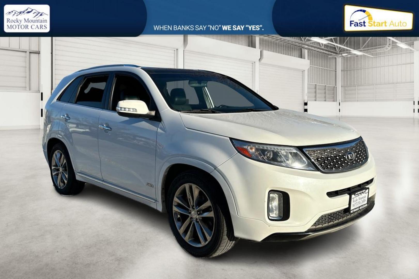 2015 White Kia Sorento SX V6 AWD (5XYKWDA73FG) with an 3.3L V6 DOHC 24V engine, 6-Speed Automatic transmission, located at 767 S State Road, Pleasant Grove, UT, 84062, (801) 785-1058, 40.354839, -111.736687 - Photo#0