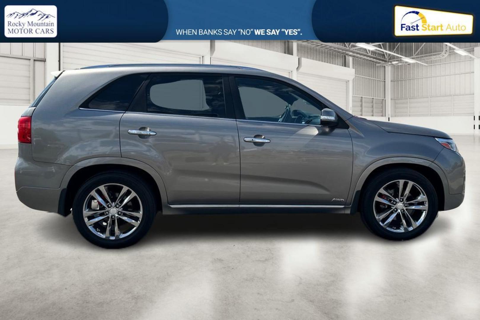 2015 Gray Kia Sorento SX V6 AWD (5XYKWDA72FG) with an 3.3L V6 DOHC 24V engine, 6-Speed Automatic transmission, located at 7755 State Street, Midvale, UT, 84047, (801) 753-9063, 40.610329, -111.892159 - Photo#1