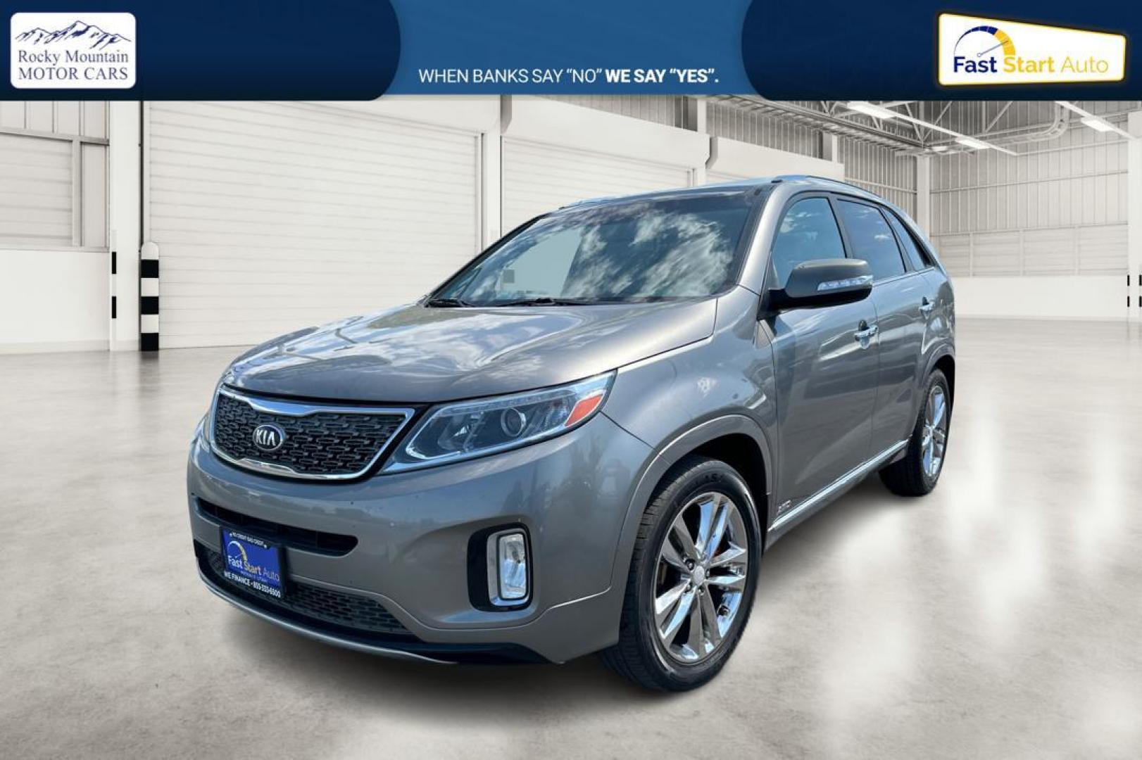 2015 Gray Kia Sorento SX V6 AWD (5XYKWDA72FG) with an 3.3L V6 DOHC 24V engine, 6-Speed Automatic transmission, located at 7755 State Street, Midvale, UT, 84047, (801) 753-9063, 40.610329, -111.892159 - Photo#6