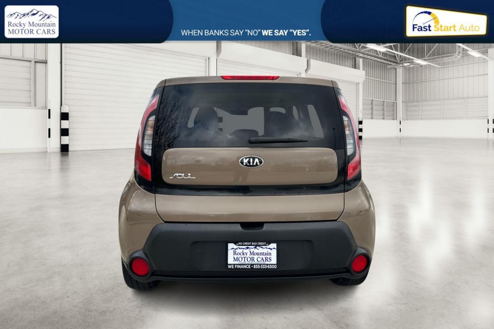 2015 Brown Kia Soul Base (KNDJN2A26F7) with an 1.6L L4 DOHC 16V engine, Auto, 6-Spd Sportmatic transmission, located at 344 S Washington Blvd, Ogden, UT, 84404, (801) 399-1799, 41.255482, -111.970848 - Photo#4