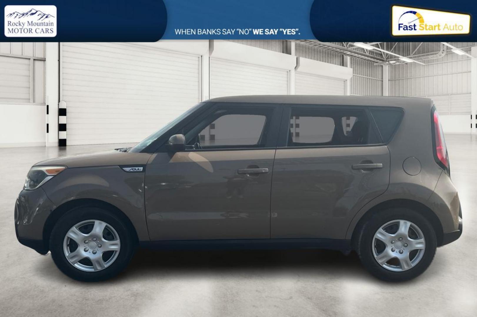 2015 Tan Kia Soul Base (KNDJN2A28F7) with an 1.6L L4 DOHC 16V engine, Manual, 6-Spd transmission, located at 767 S State Road, Pleasant Grove, UT, 84062, (801) 785-1058, 40.354839, -111.736687 - Photo#6