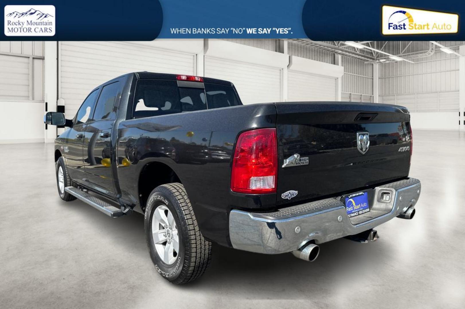 2015 Black RAM 1500 SLT Crew Cab LWB 4WD (1C6RR7TT6FS) with an 5.7L V8 OHV 16V engine, 6-Speed Automatic transmission, located at 344 S Washington Blvd, Ogden, UT, 84404, (801) 399-1799, 41.255482, -111.970848 - Photo#5