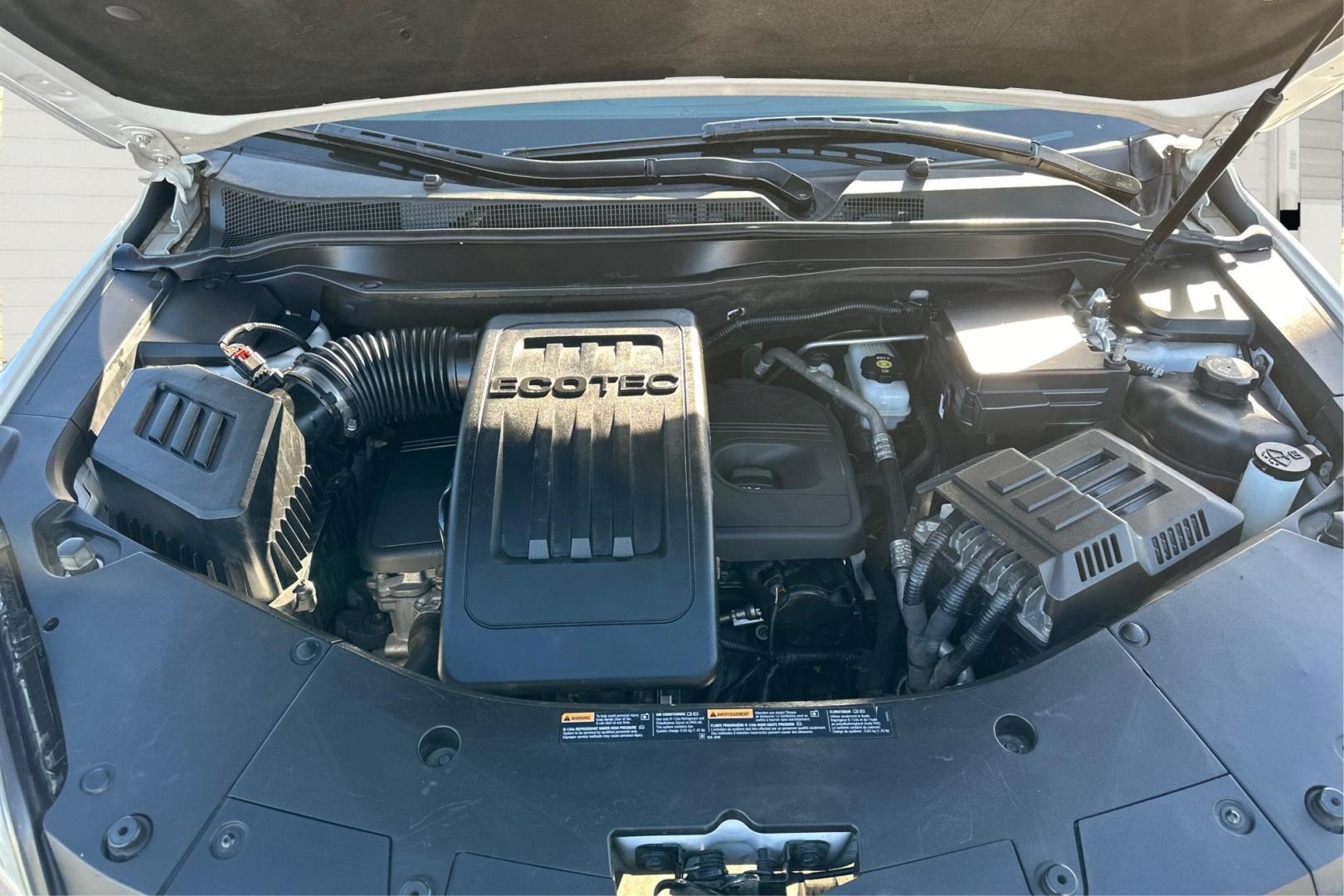 2016 White Chevrolet Equinox LS 2WD (2GNALBEK4G1) with an 2.4L L4 DOHC 16V FFV engine, 6A transmission, located at 7755 State Street, Midvale, UT, 84047, (801) 753-9063, 40.610329, -111.892159 - Photo#10