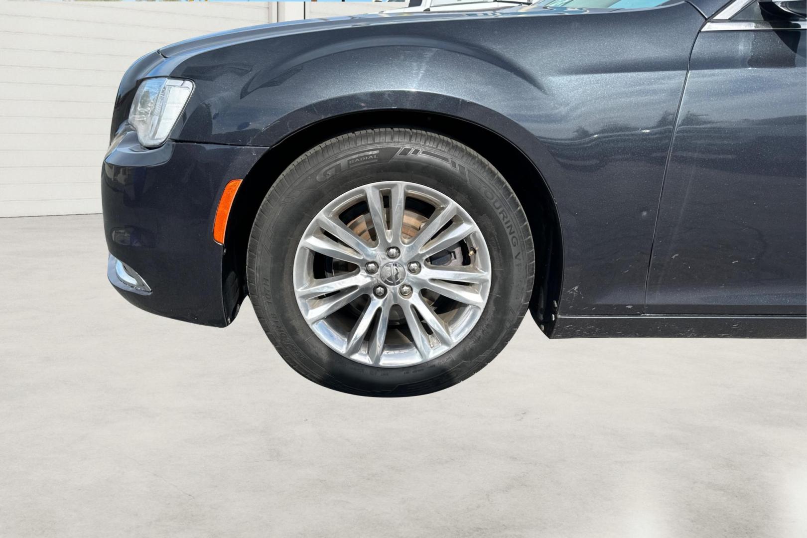 2016 Gray Chrysler 300 C RWD (2C3CCAEG4GH) with an 3.6L V6 SOHC 24V engine, 8A transmission, located at 7755 State Street, Midvale, UT, 84047, (801) 753-9063, 40.610329, -111.892159 - Photo#12