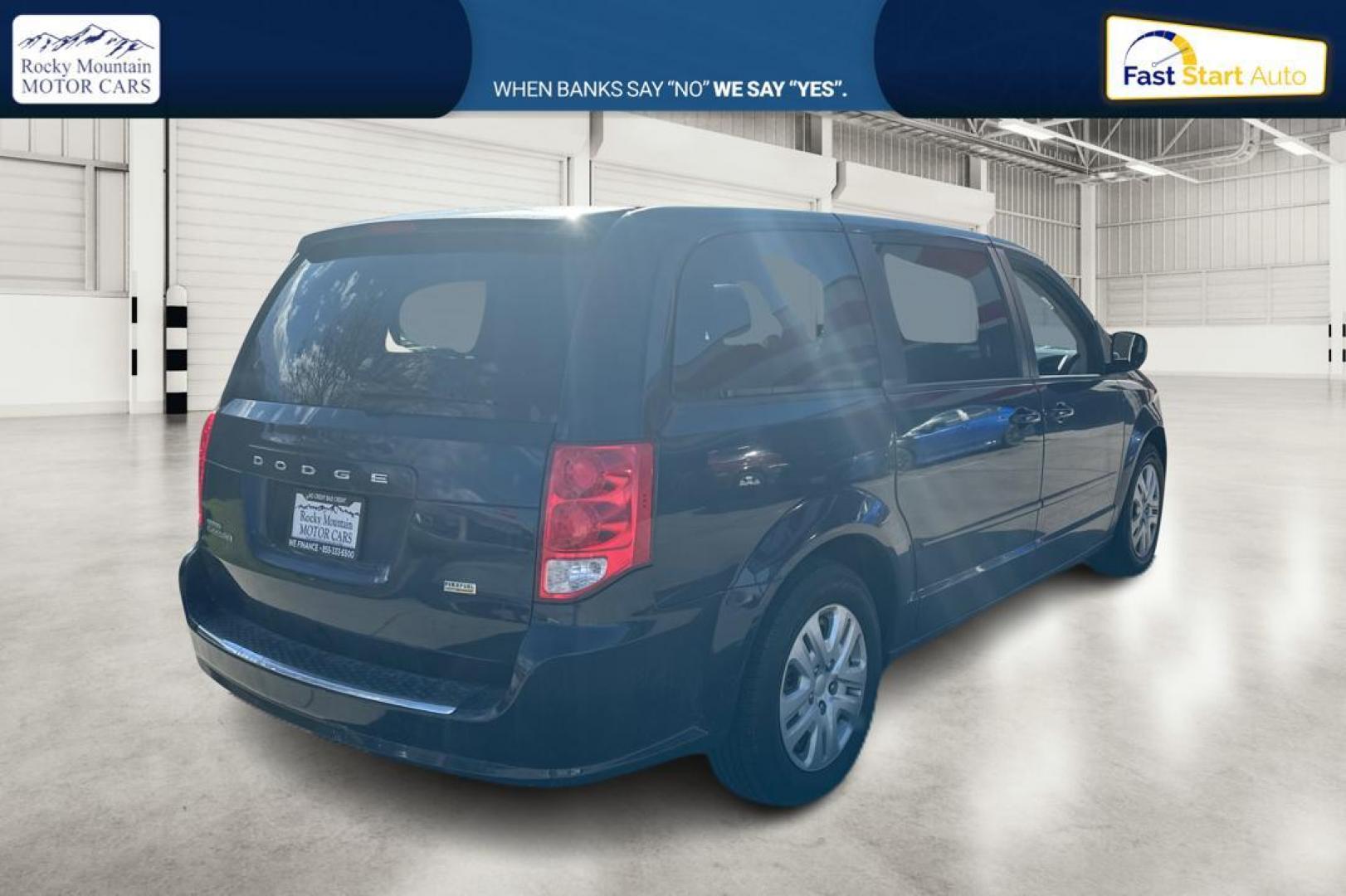 2016 Blue Dodge Grand Caravan SE (2C4RDGBG4GR) with an 3.6L V6 DOHC 24V engine, 6A transmission, located at 767 S State Road, Pleasant Grove, UT, 84062, (801) 785-1058, 40.354839, -111.736687 - Photo#2