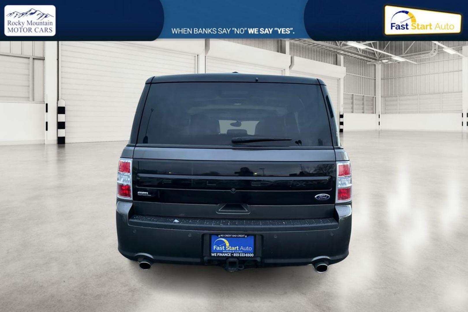 2016 Gray Ford Flex SEL FWD (2FMGK5C84GB) with an 3.5L V6 DOHC 24V engine, 6A transmission, located at 7755 State Street, Midvale, UT, 84047, (801) 753-9063, 40.610329, -111.892159 - Photo#4