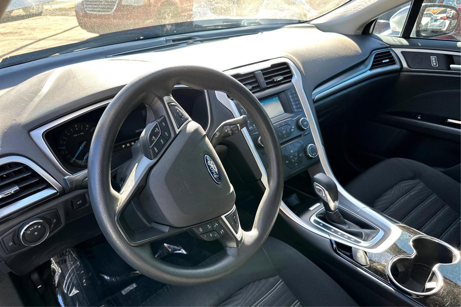 2016 Silver Ford Fusion SE (3FA6P0HD4GR) with an 1.5L L4 DOHC 16V engine, 6-Speed Automatic transmission, located at 344 S Washington Blvd, Ogden, UT, 84404, (801) 399-1799, 41.255482, -111.970848 - Photo#11