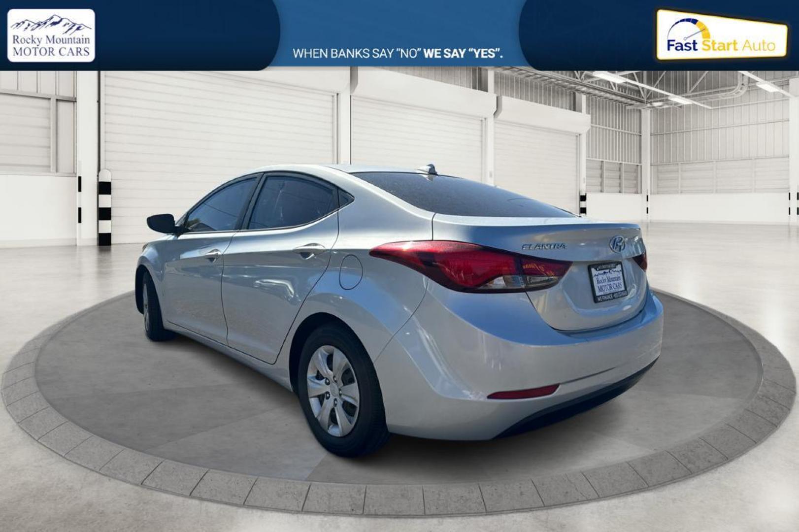 2016 Silver Hyundai Elantra Limited (5NPDH4AE8GH) with an 1.8L L4 DOHC 16V engine, 6-Speed Automatic transmission, located at 344 S Washington Blvd, Ogden, UT, 84404, (801) 399-1799, 41.255482, -111.970848 - Photo#5