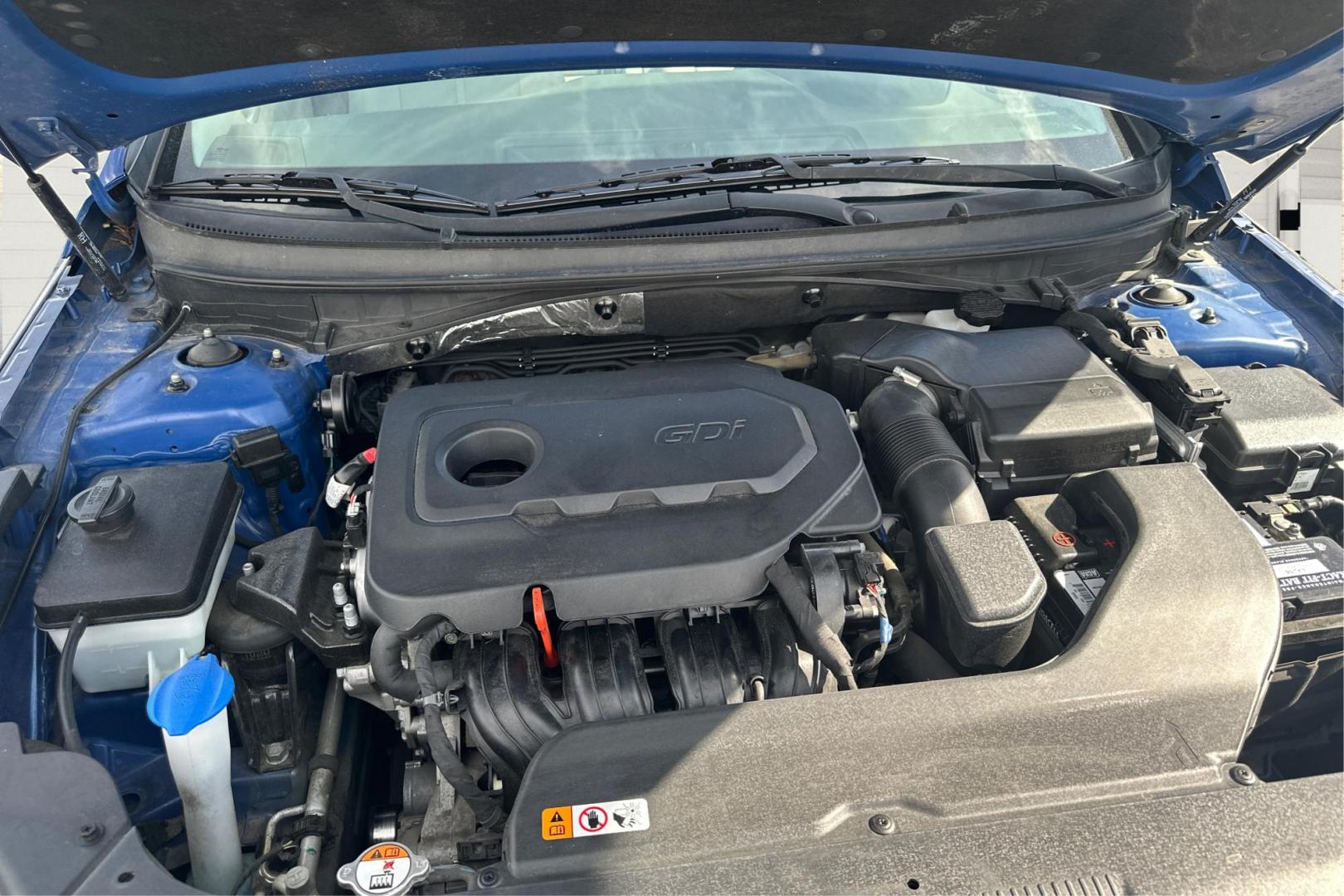 2016 Blue Hyundai Sonata SE (5NPE24AF3GH) with an 2.4L L4 DOHC 16V engine, 7A transmission, located at 7755 State Street, Midvale, UT, 84047, (801) 753-9063, 40.610329, -111.892159 - Photo#10