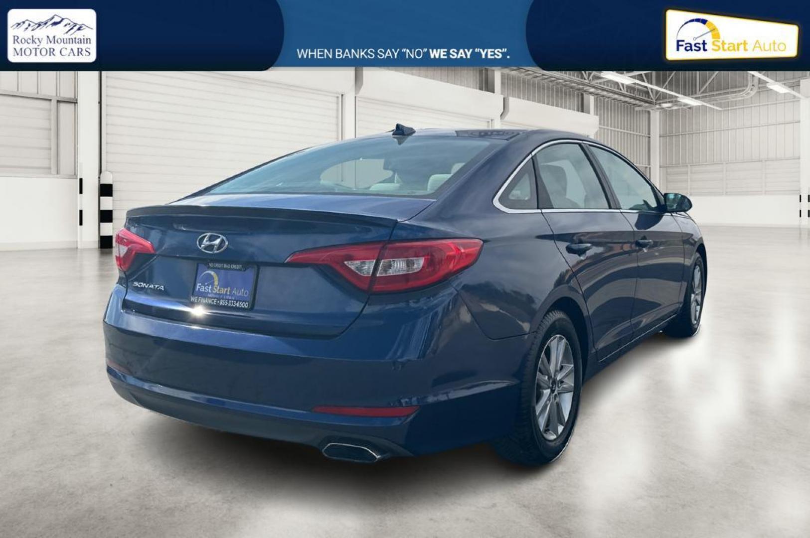 2016 Blue Hyundai Sonata SE (5NPE24AF3GH) with an 2.4L L4 DOHC 16V engine, 7A transmission, located at 7755 State Street, Midvale, UT, 84047, (801) 753-9063, 40.610329, -111.892159 - Photo#2