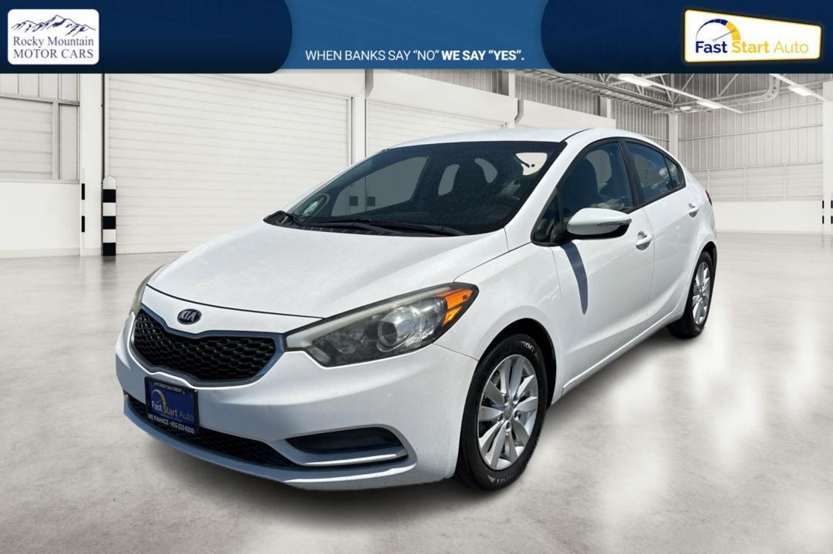 2016 White Kia Forte EX (KNAFX4A65G5) with an 1.8L L4 DOHC 16V engine, 6-Speed Automatic transmission, located at 7755 State Street, Midvale, UT, 84047, (801) 753-9063, 40.610329, -111.892159 - Photo#6