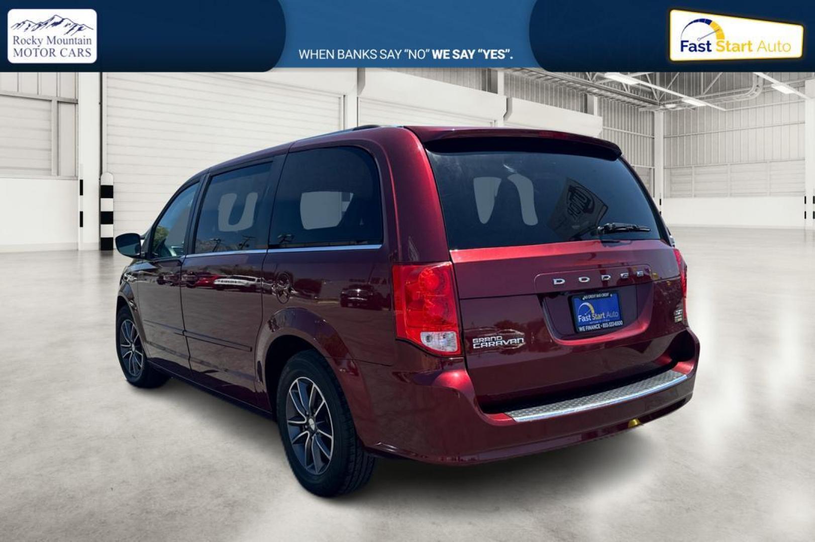 2017 Red Dodge Grand Caravan SXT (2C4RDGCG0HR) with an 3.6L V6 DOHC 24V engine, 6A transmission, located at 7755 State Street, Midvale, UT, 84047, (801) 753-9063, 40.610329, -111.892159 - Photo#4