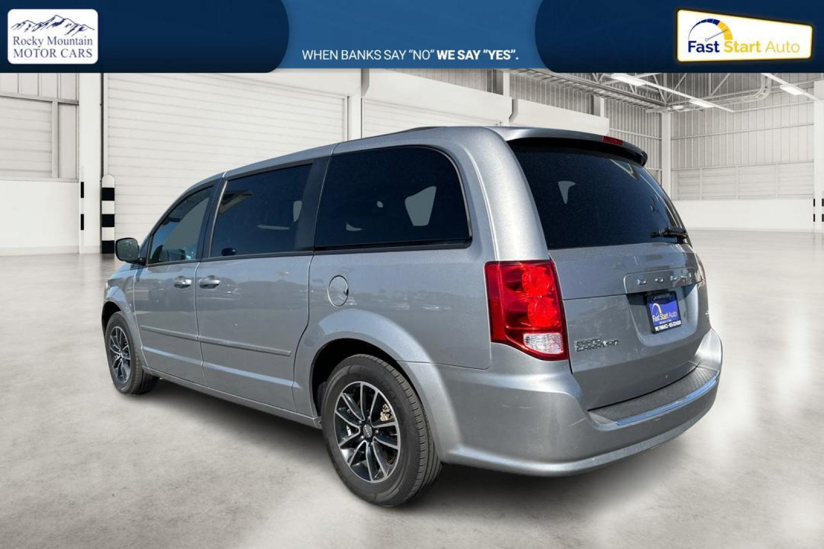 2017 Silver Dodge Grand Caravan GT (2C4RDGEG9HR) with an 3.6L V6 DOHC 24V engine, 6A transmission, located at 344 S Washington Blvd, Ogden, UT, 84404, (801) 399-1799, 41.255482, -111.970848 - Photo#5