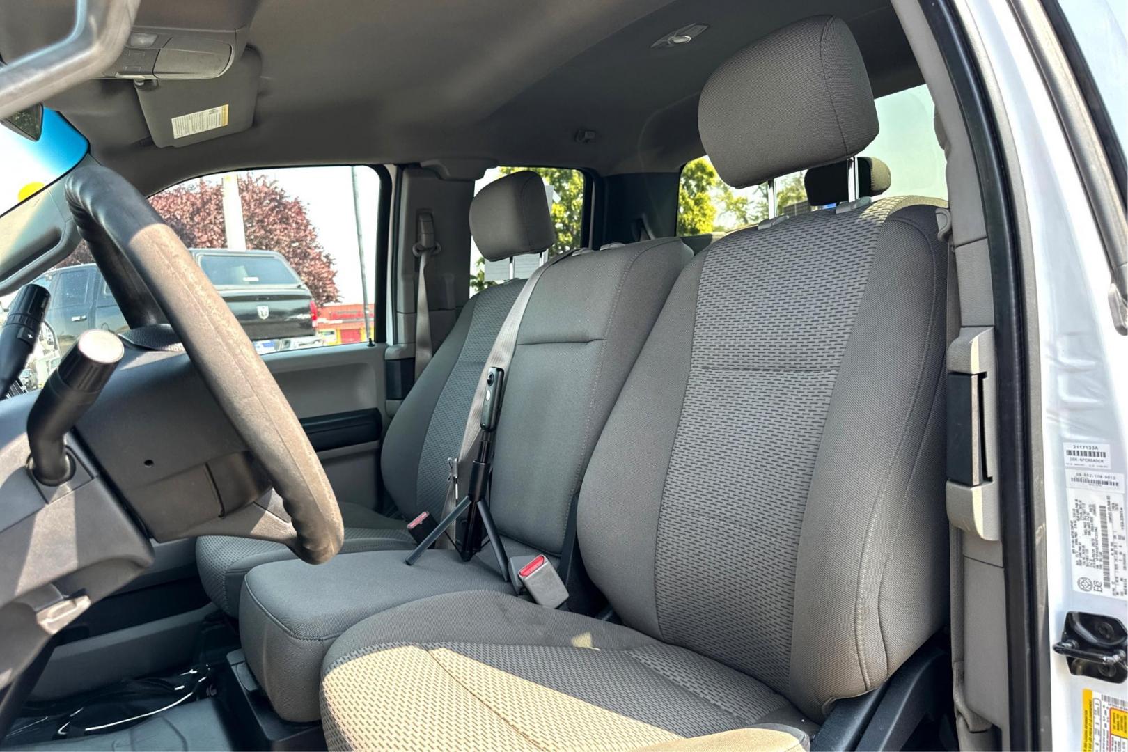 2017 White Ford F-150 Lariat SuperCab 8-ft. 4WD (1FTFX1EFXHF) with an 5.0L V8 engine, 6A transmission, located at 7755 State Street, Midvale, UT, 84047, (801) 753-9063, 40.610329, -111.892159 - Photo#14