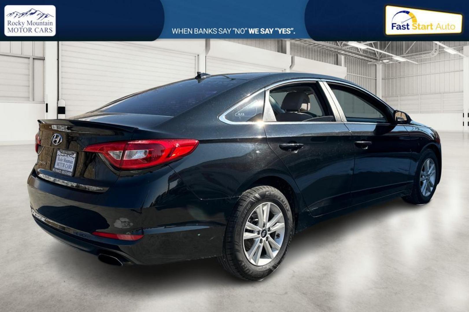 2017 Black Hyundai Sonata SE (5NPE24AF7HH) with an 2.4L L4 DOHC 16V engine, 7A transmission, located at 767 S State Road, Pleasant Grove, UT, 84062, (801) 785-1058, 40.354839, -111.736687 - Photo#2