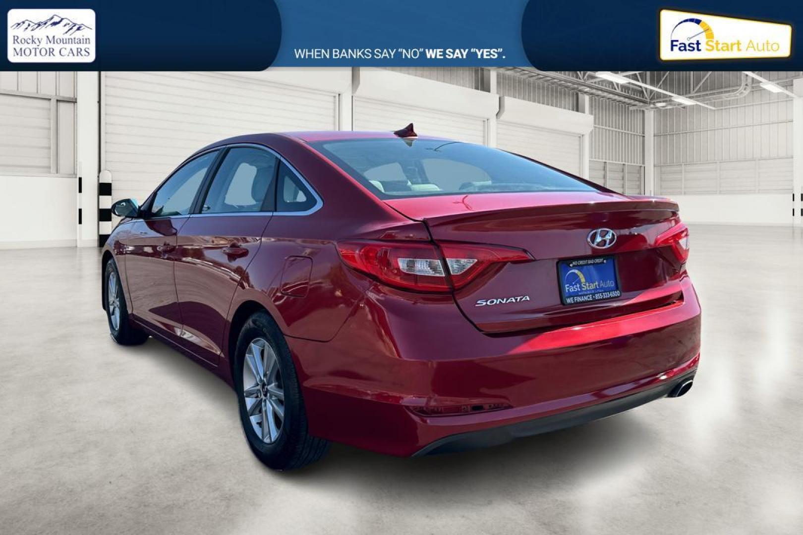 2017 Red Hyundai Sonata SE (5NPE24AF7HH) with an 2.4L L4 DOHC 16V engine, 7A transmission, located at 7755 State Street, Midvale, UT, 84047, (801) 753-9063, 40.610329, -111.892159 - Photo#5