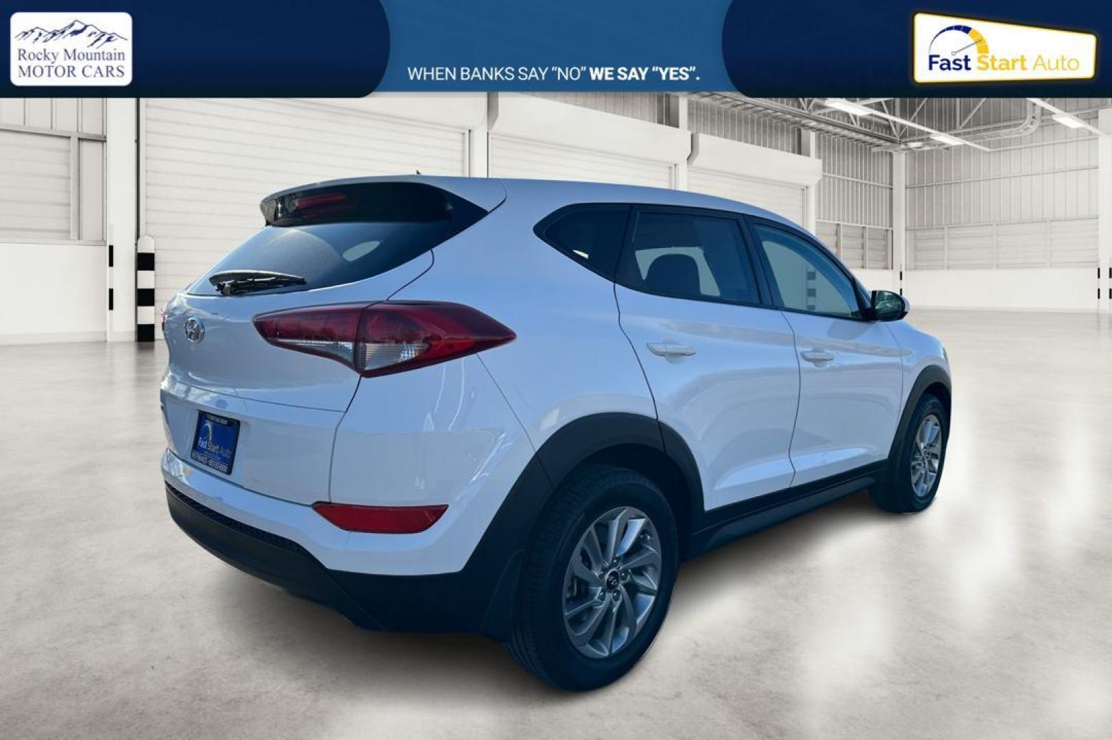 2017 White Hyundai Tucson SE (KM8J23A42HU) with an 2.0L L4 DOHC 16V engine, 6A transmission, located at 7755 State Street, Midvale, UT, 84047, (801) 753-9063, 40.610329, -111.892159 - Photo#2