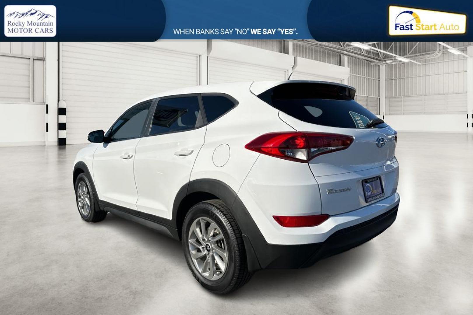 2017 White Hyundai Tucson SE (KM8J23A42HU) with an 2.0L L4 DOHC 16V engine, 6A transmission, located at 7755 State Street, Midvale, UT, 84047, (801) 753-9063, 40.610329, -111.892159 - Photo#5