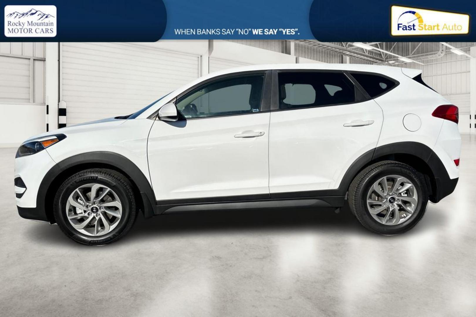 2017 White Hyundai Tucson SE (KM8J23A42HU) with an 2.0L L4 DOHC 16V engine, 6A transmission, located at 7755 State Street, Midvale, UT, 84047, (801) 753-9063, 40.610329, -111.892159 - Photo#6