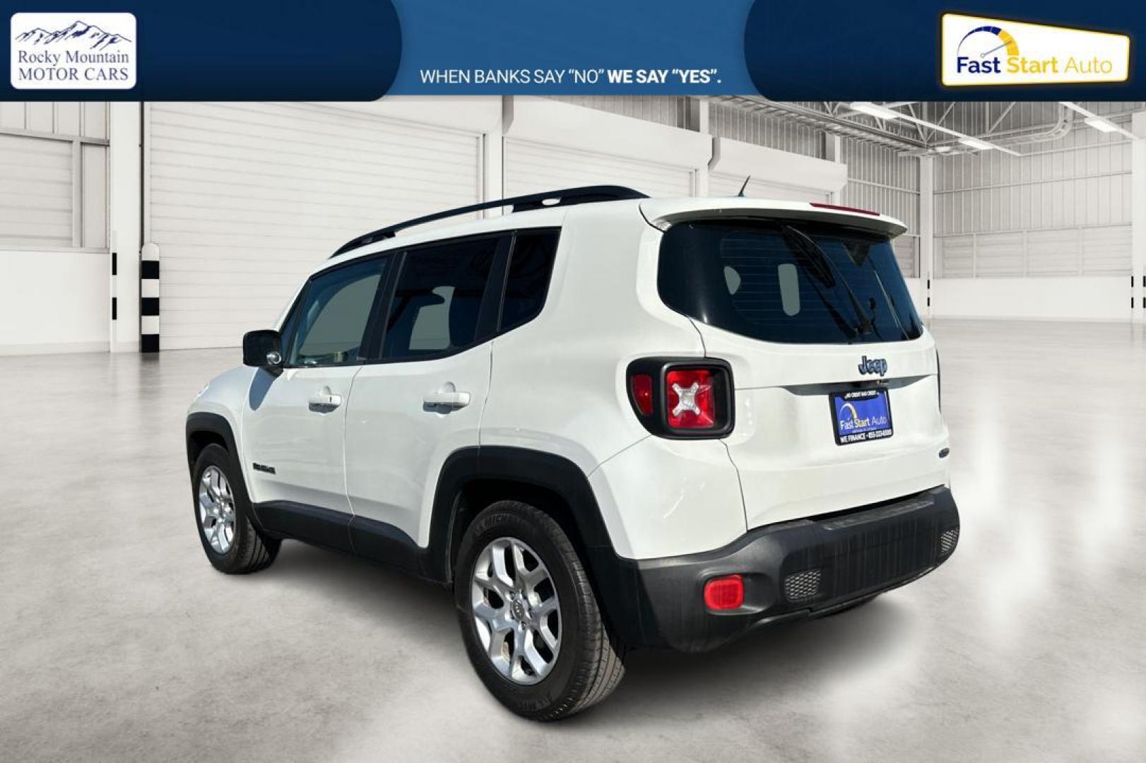 2017 White Jeep Renegade Latitude FWD (ZACCJABBXHP) with an 2.4L L4 DOHC 16V engine, 6M transmission, located at 344 S Washington Blvd, Ogden, UT, 84404, (801) 399-1799, 41.255482, -111.970848 - Photo#5