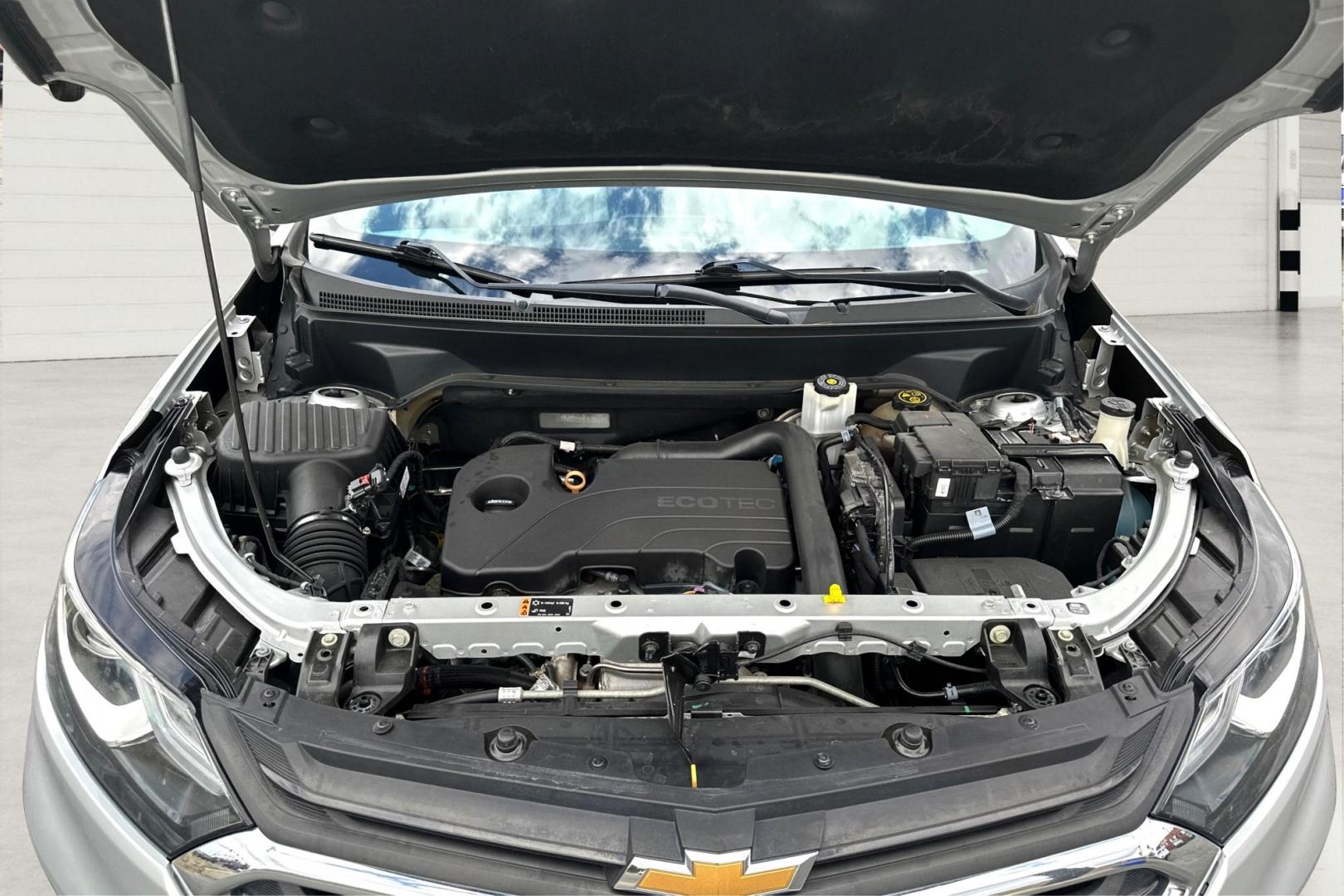 2018 Silver Chevrolet Equinox LS 2WD (2GNAXHEV2J6) with an 1.5L L4 DIR DOHC 16V TURBO engine, 6A transmission, located at 7755 State Street, Midvale, UT, 84047, (801) 753-9063, 40.610329, -111.892159 - Photo#8