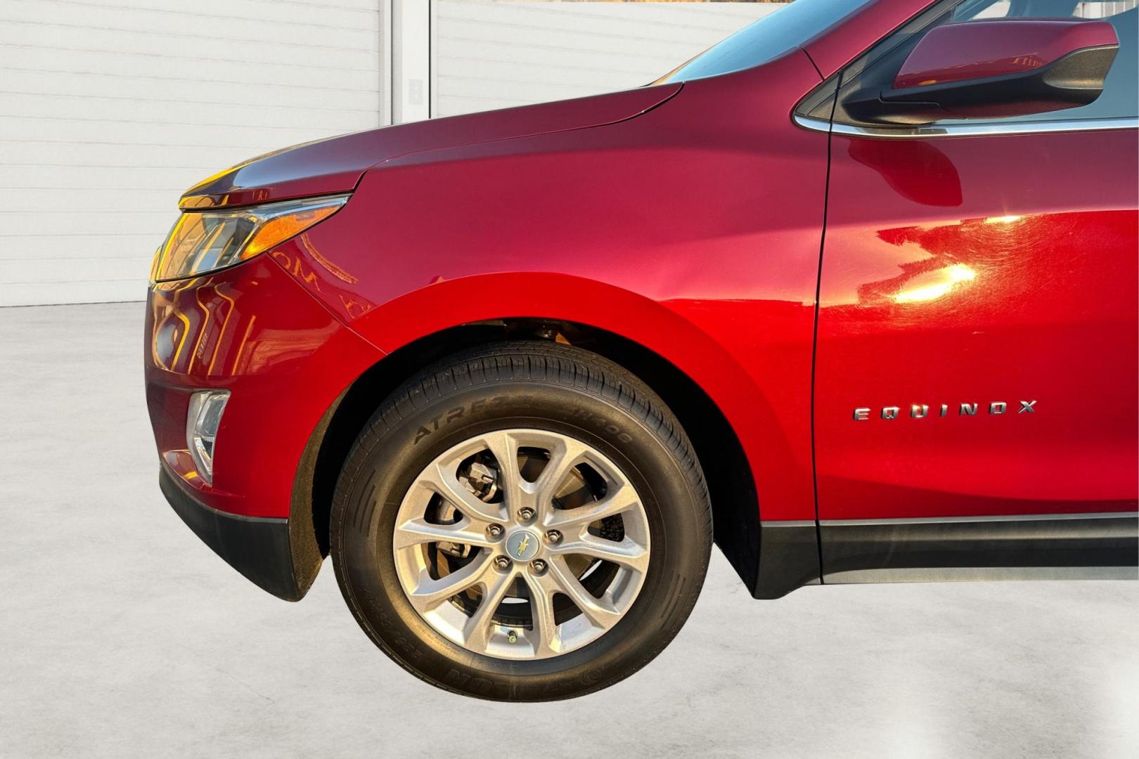 2018 Red Chevrolet Equinox LT 2WD (3GNAXJEV4JS) with an 1.5L L4 DIR DOHC 16V TURBO engine, 6A transmission, located at 344 S Washington Blvd, Ogden, UT, 84404, (801) 399-1799, 41.255482, -111.970848 - Photo#12