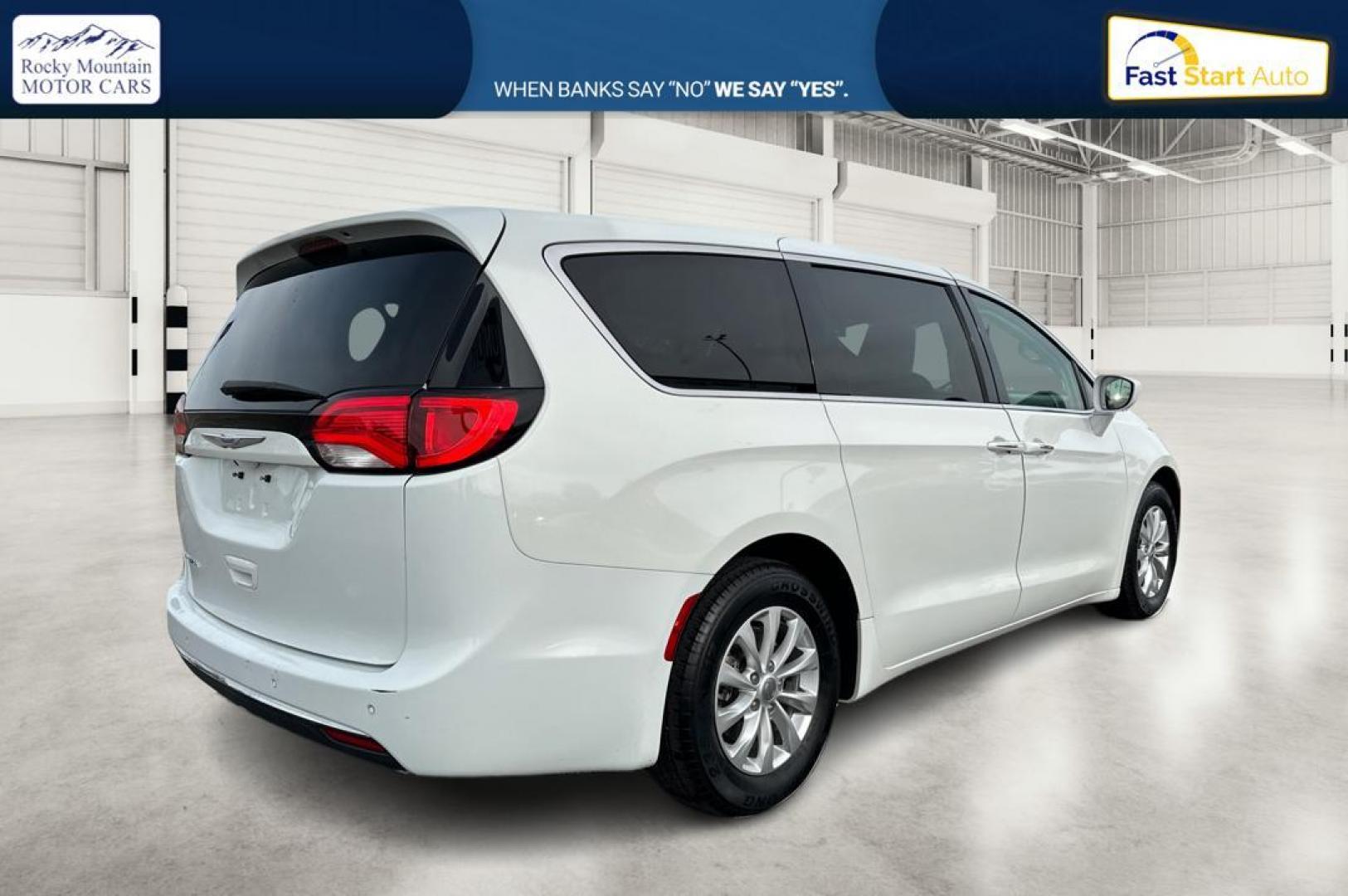 2018 White Chrysler Pacifica Touring Plus (2C4RC1FG5JR) with an 3.6L V6 DOHC 24V engine, 9A transmission, located at 7755 State Street, Midvale, UT, 84047, (801) 753-9063, 40.610329, -111.892159 - Photo#2